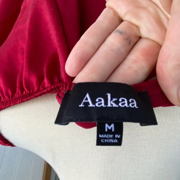 Burgundy long sleeve Vici dress size medium - Picture 8 of 8